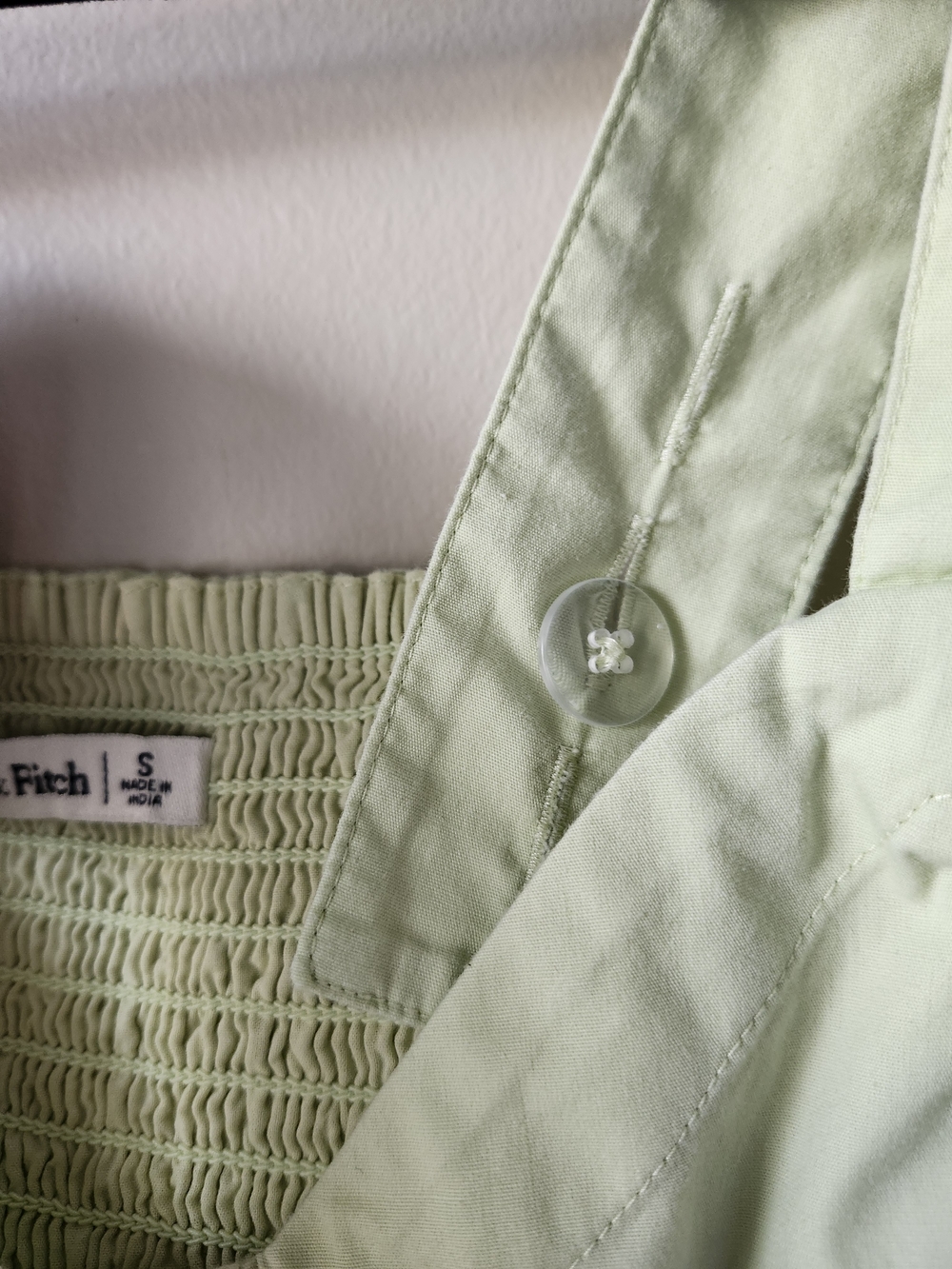 Abercrombie & Fitch Mint Green Button-Front Sweetheart Crop Top - Picture 8 of 8